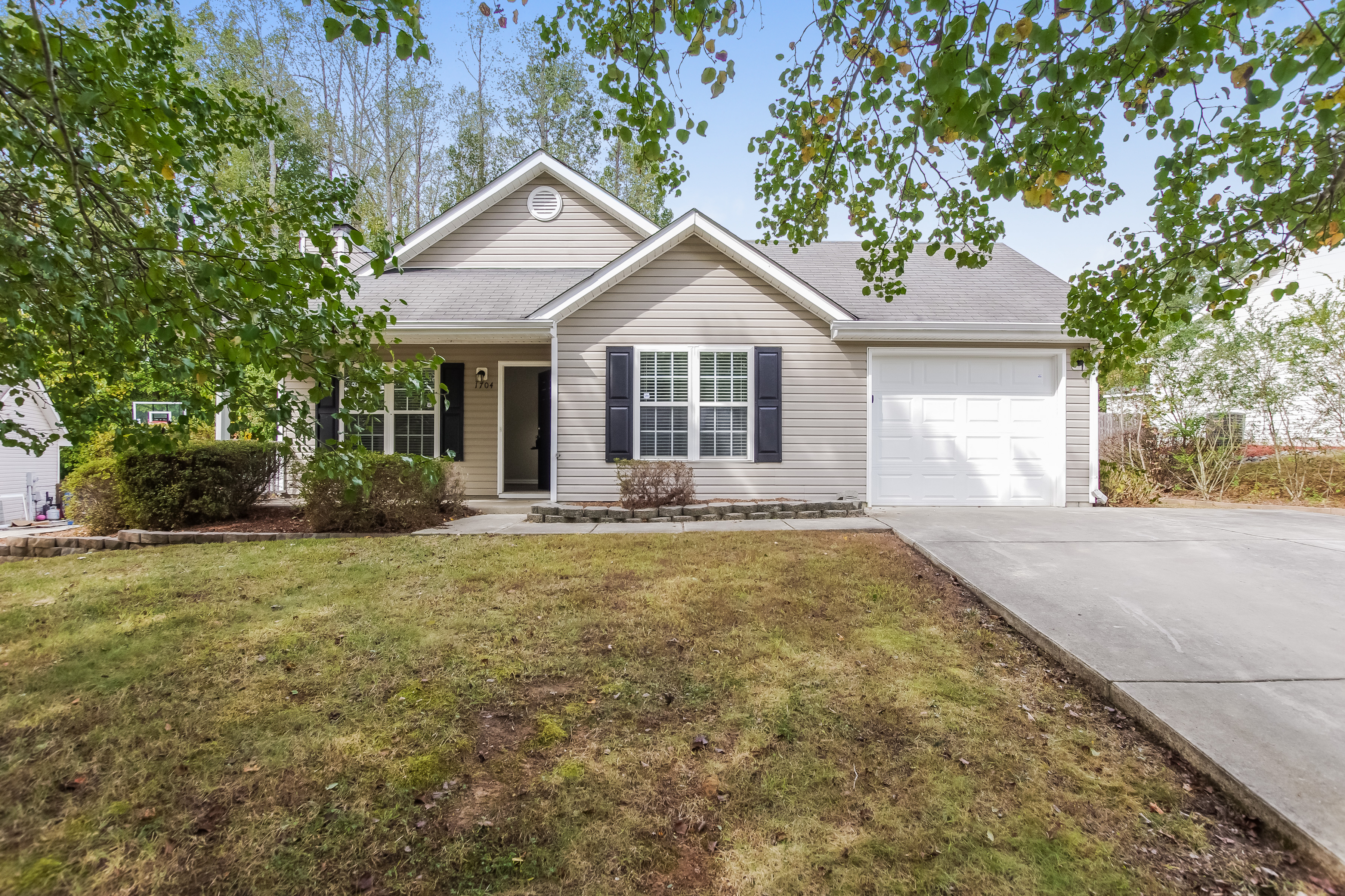 1704 Dunneman Ct Greensboro, NC 27301
